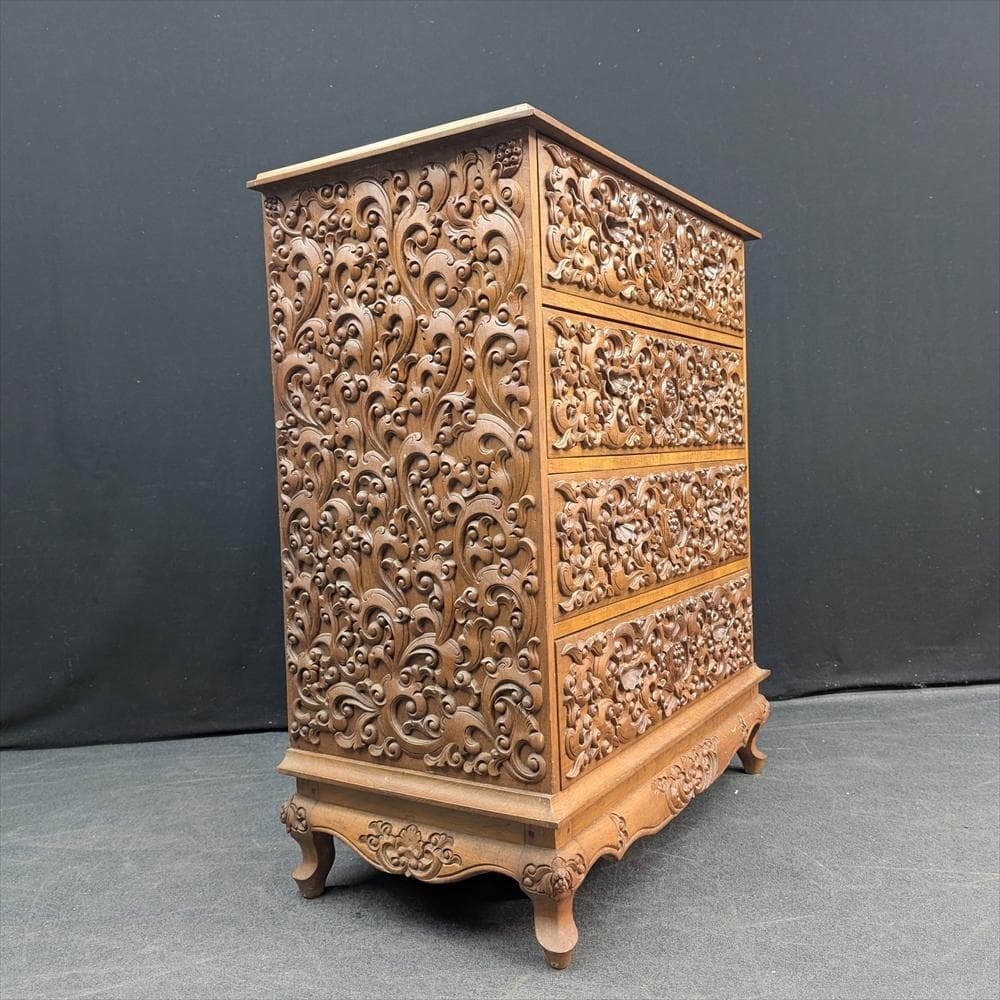 チーク　無垢　猫脚　彫刻　重厚　リビングチェスト　箪笥　タンス　たんす　チェスト