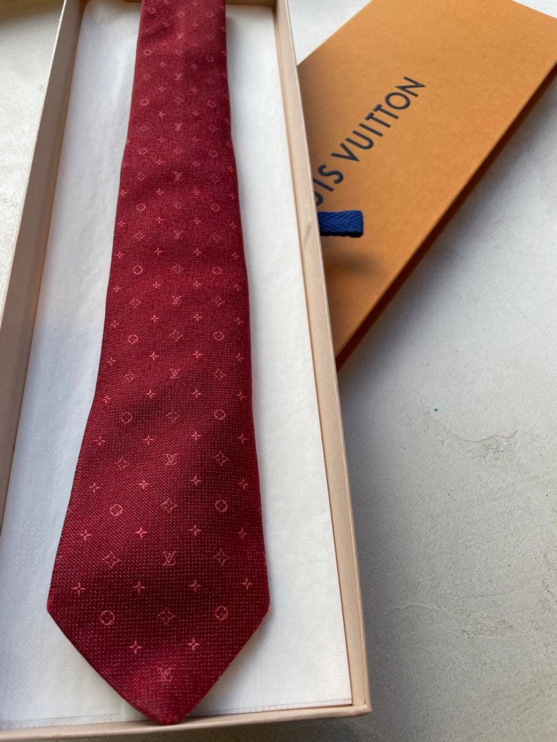【美品】LOUIS VUITTON ボルドー ネクタイ　現行モデル