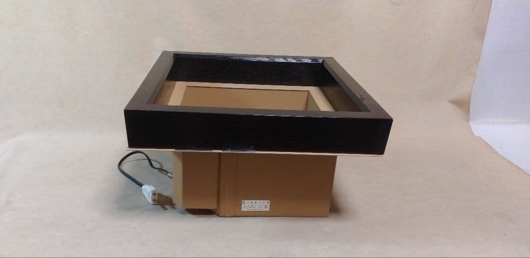 創巧野々田。 電熱式 炉壇。L801。〔施行のご注意、本体、山形の灰型、炉緑