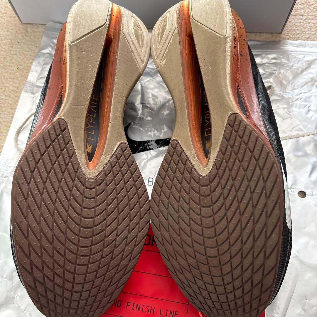 ヴェイパーフライ4 28.5cm