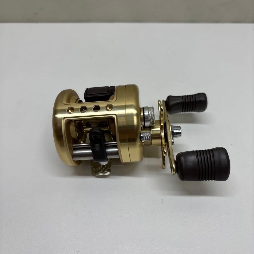 ジャンク品 SHIMANO シマノ カルカッタ101xt