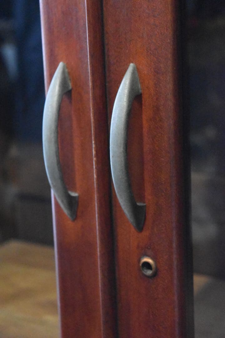 ウーパールーパー 古家具 本箱