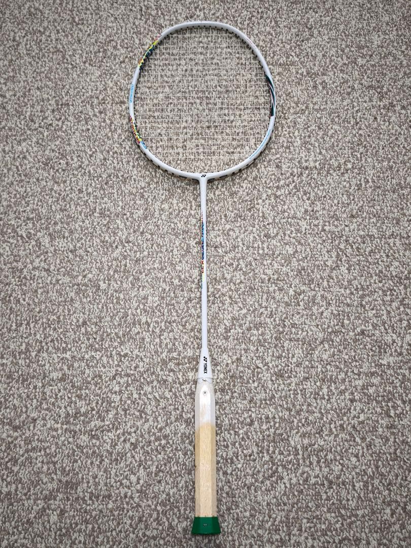 【中古】ヨネックス アストロクス33 バドミントン ラケット 5UG6