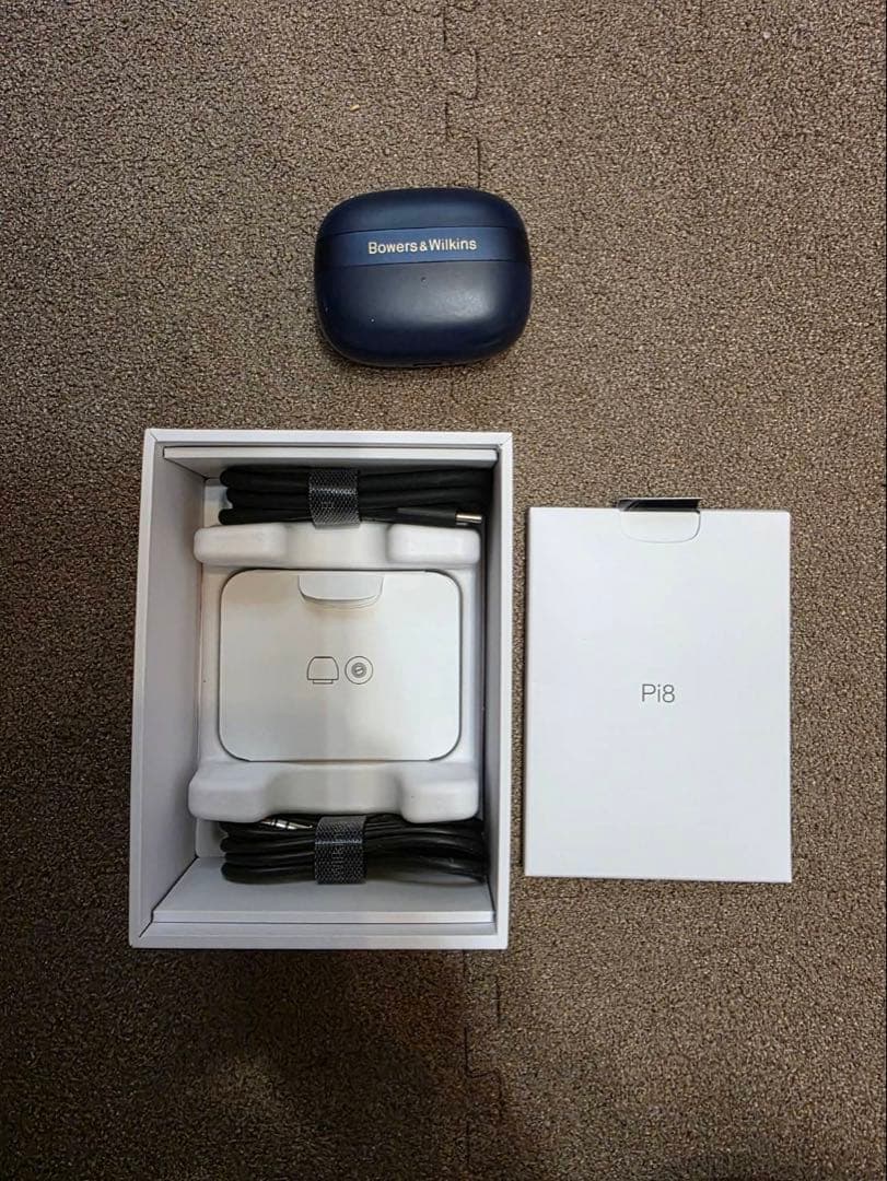 Bowers & Wilkins Pi8 ワイヤレスイヤホン(美品)