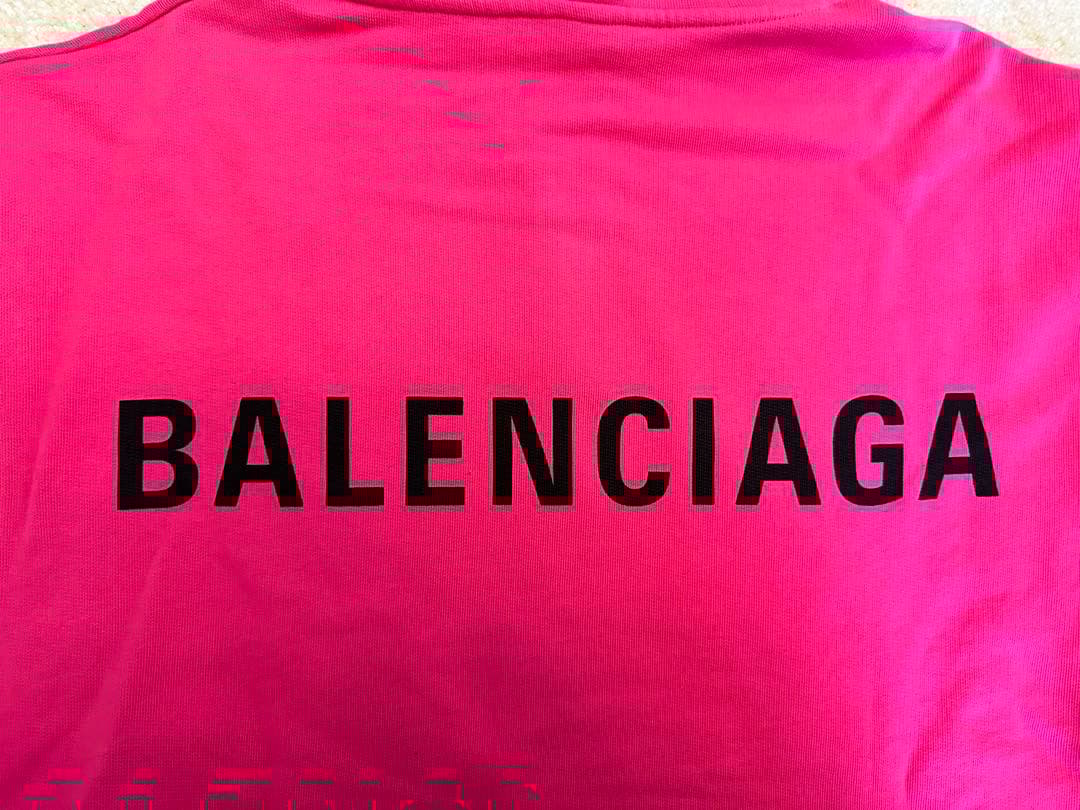 M*i様 バレンシアガ　バックロゴパーカー