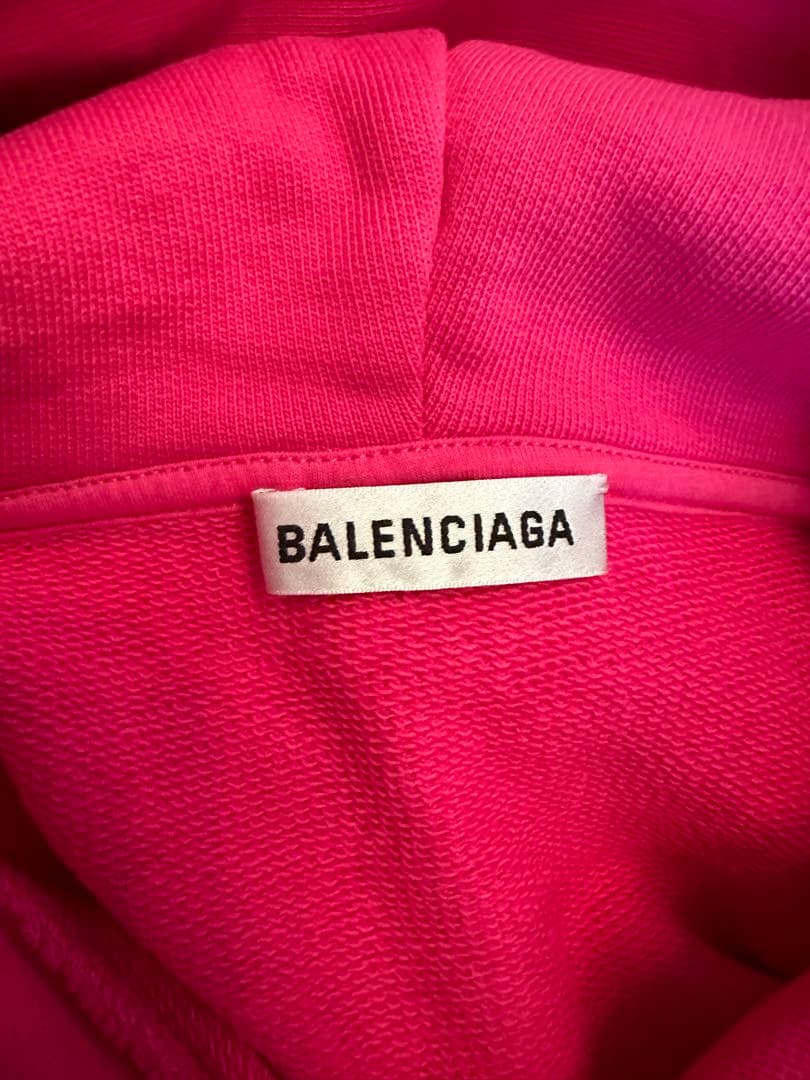 M*i様 バレンシアガ　バックロゴパーカー