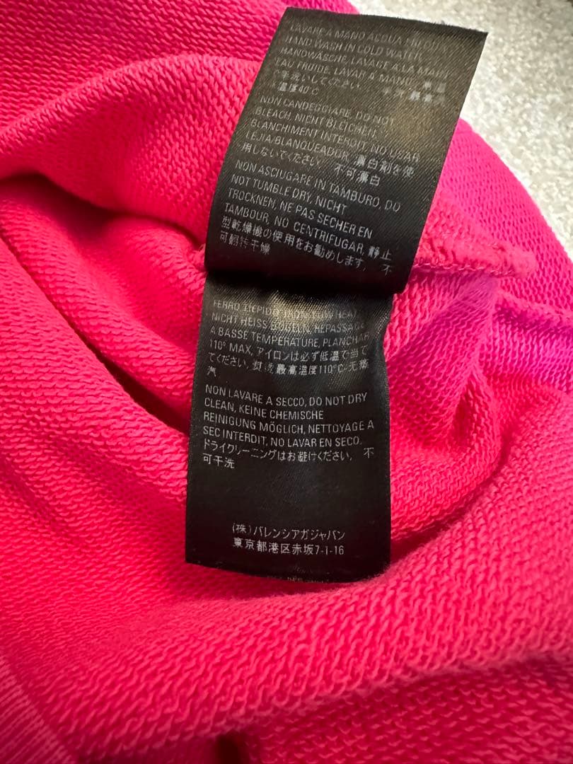 M*i様 バレンシアガ　バックロゴパーカー