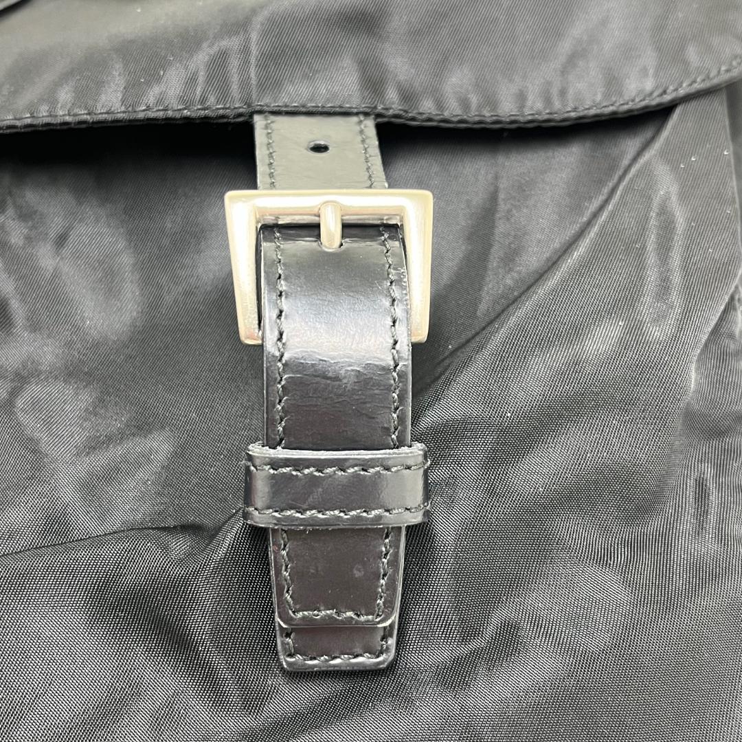 極美品✨PRADA プラダ　ナイロン ショルダーバッグ　三角プレート　白タグあり