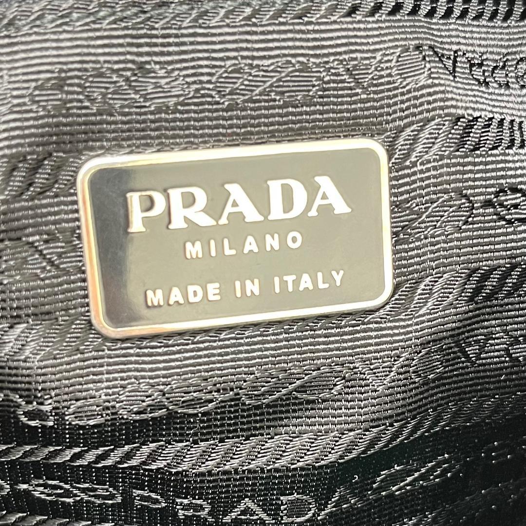 極美品✨PRADA プラダ　ナイロン ショルダーバッグ　三角プレート　白タグあり