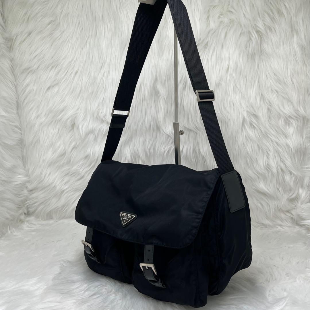 極美品✨PRADA プラダ　ナイロン ショルダーバッグ　三角プレート　白タグあり