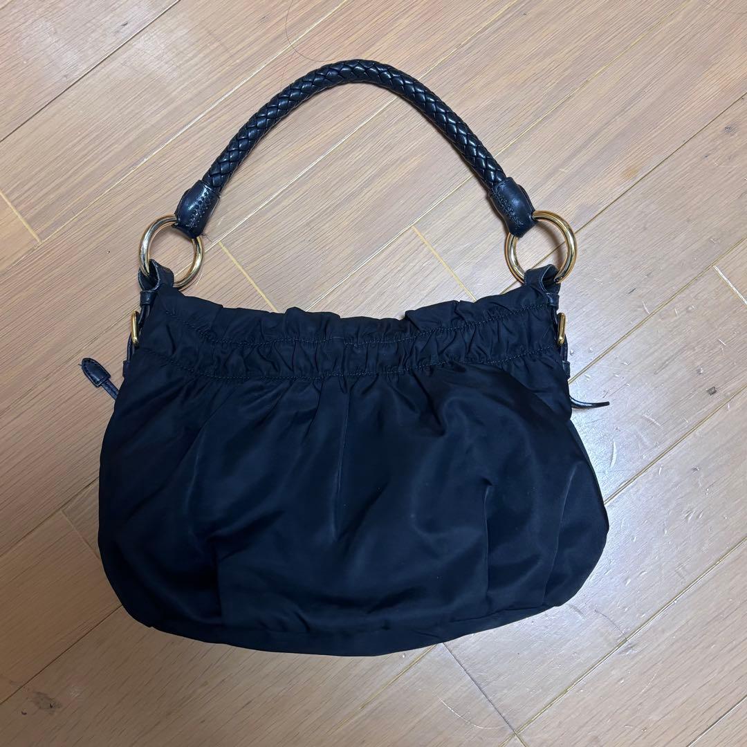 プラダ ハンドバッグ