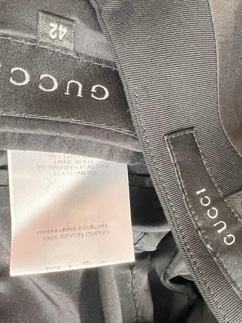 美品　GUCCIグッチ　スーツ　シンプル　フォーマル　ブラック　ウール　シングル