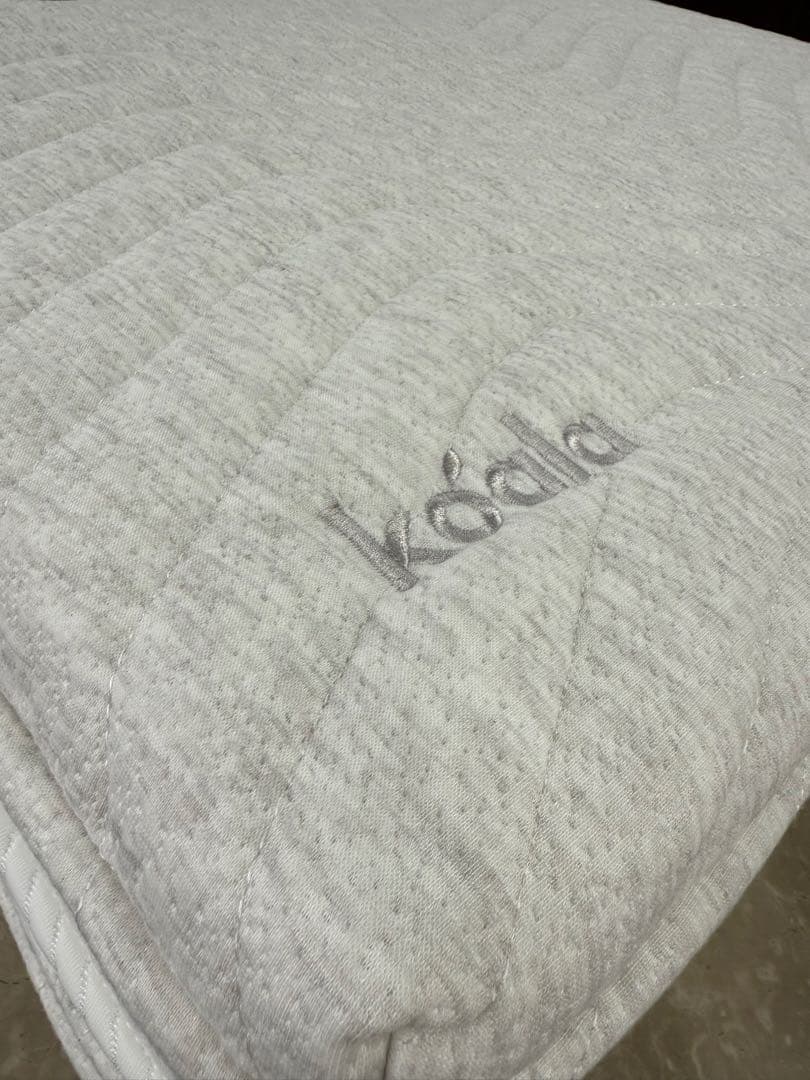 ⑨✨快適快眠✨OASIS シングル 布団 三つ折り コアラ(R) ✨お買得品！