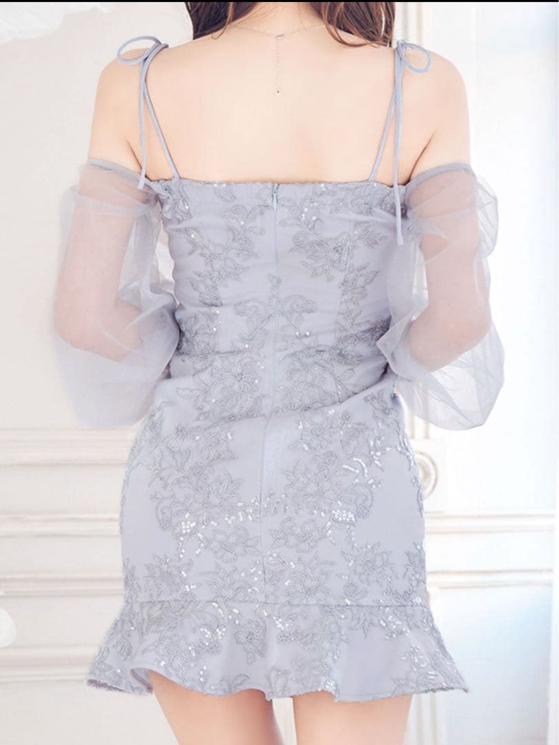 刺繍レースオフショルミニドレス　xsサイズ