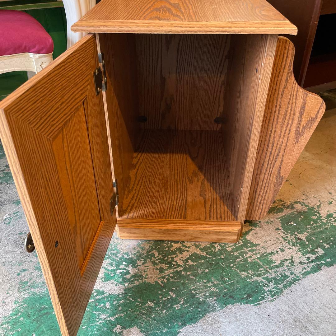 お値下げ‼︎ アメリカ製・サイドテーブル・ナイトテーブル