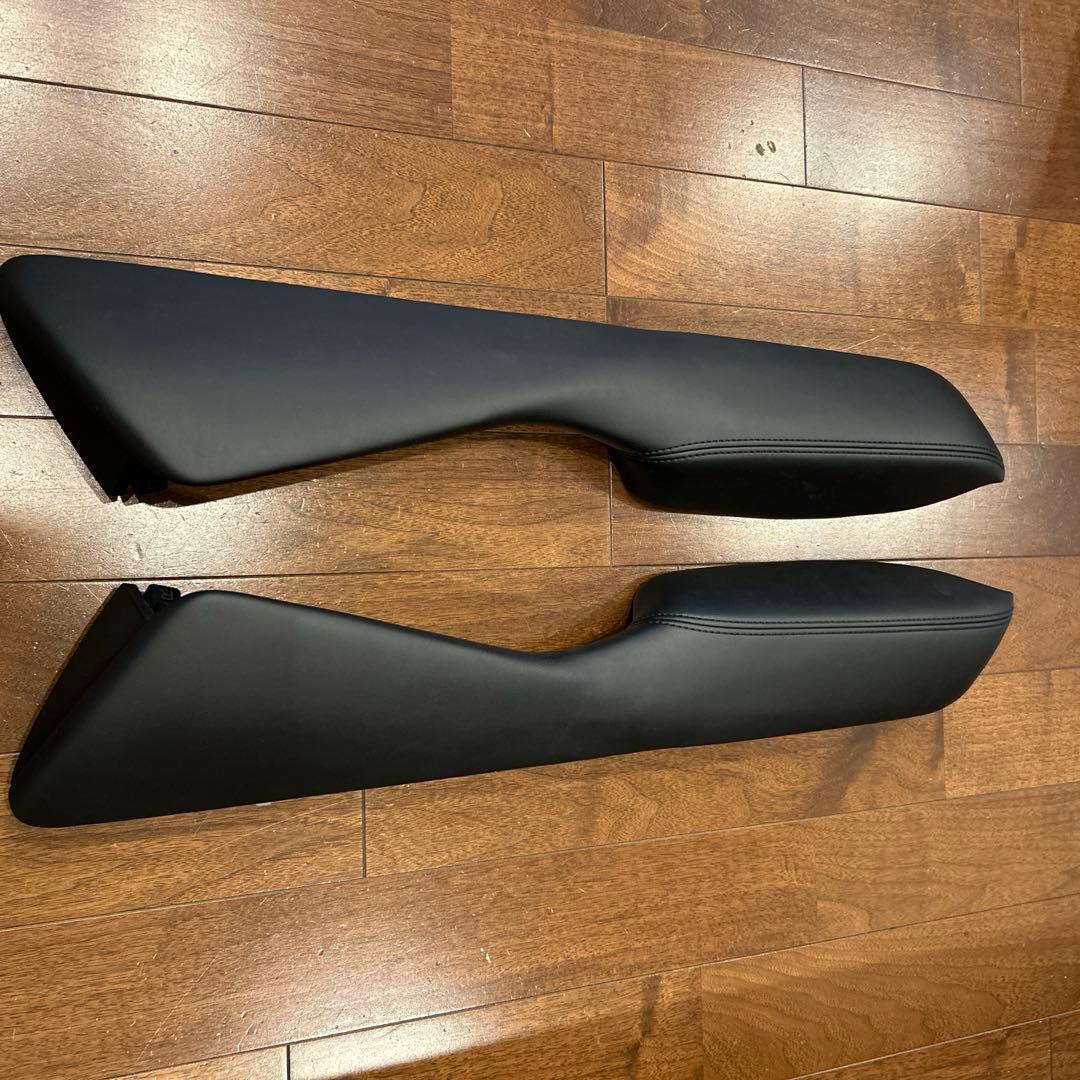 30系 アルファード／ヴェルファイア　合成皮革製　ドアアームレスト（中古）