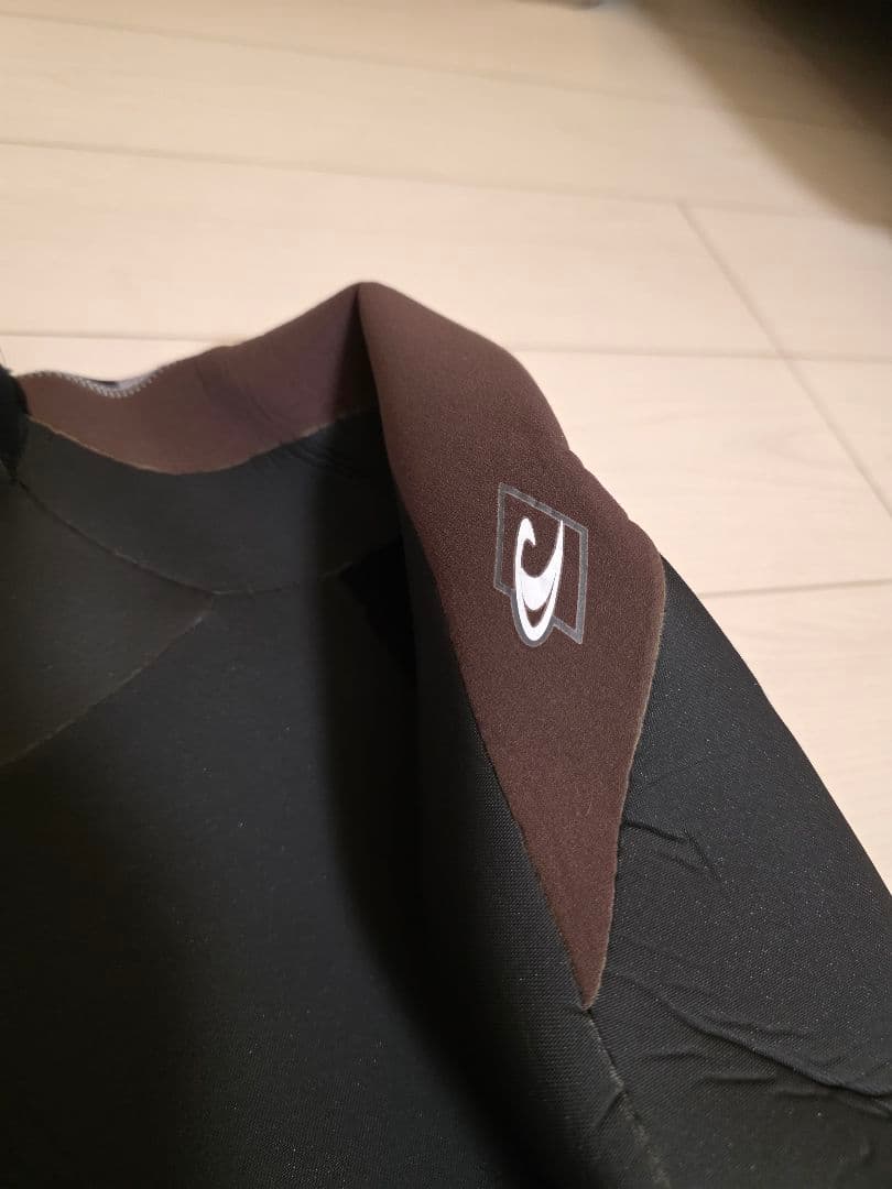 O'NEILL 5mm3mm 冬用ウェットスーツ