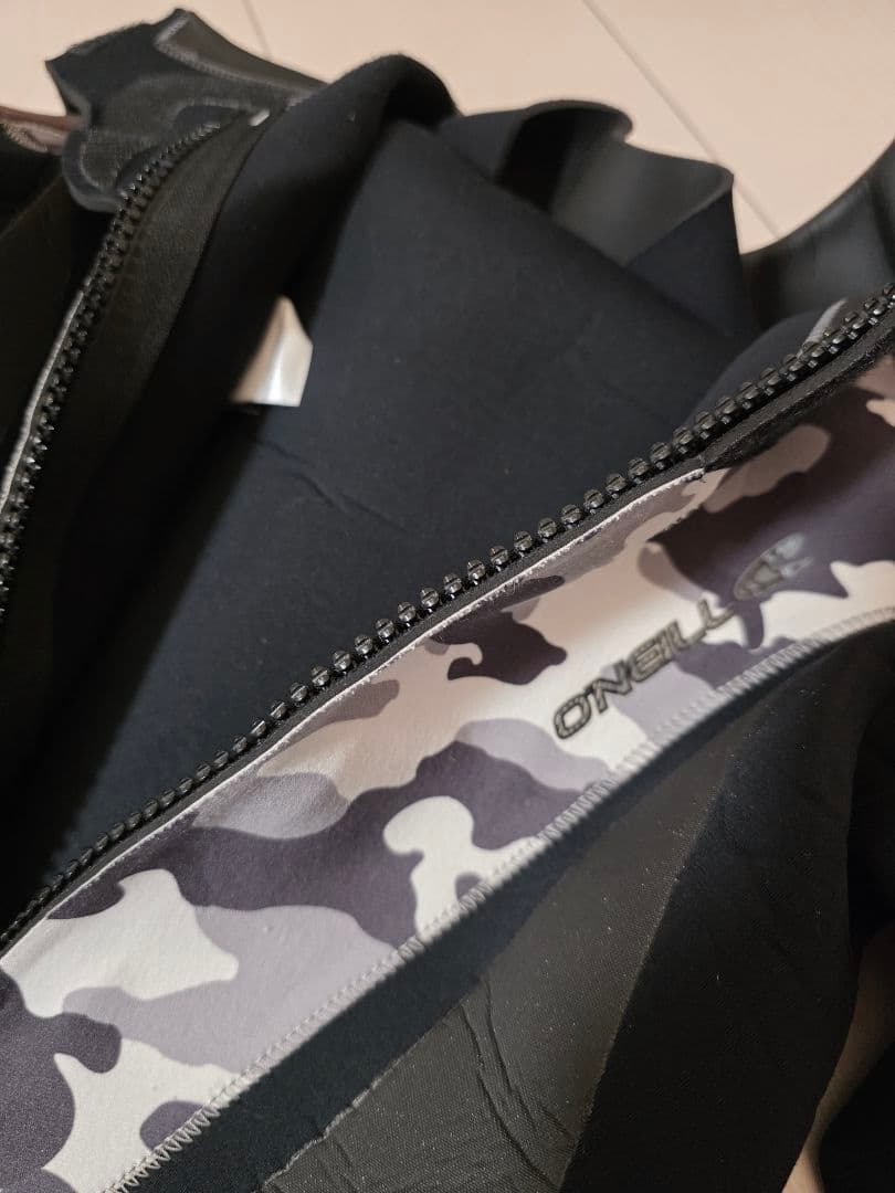 O'NEILL 5mm3mm 冬用ウェットスーツ