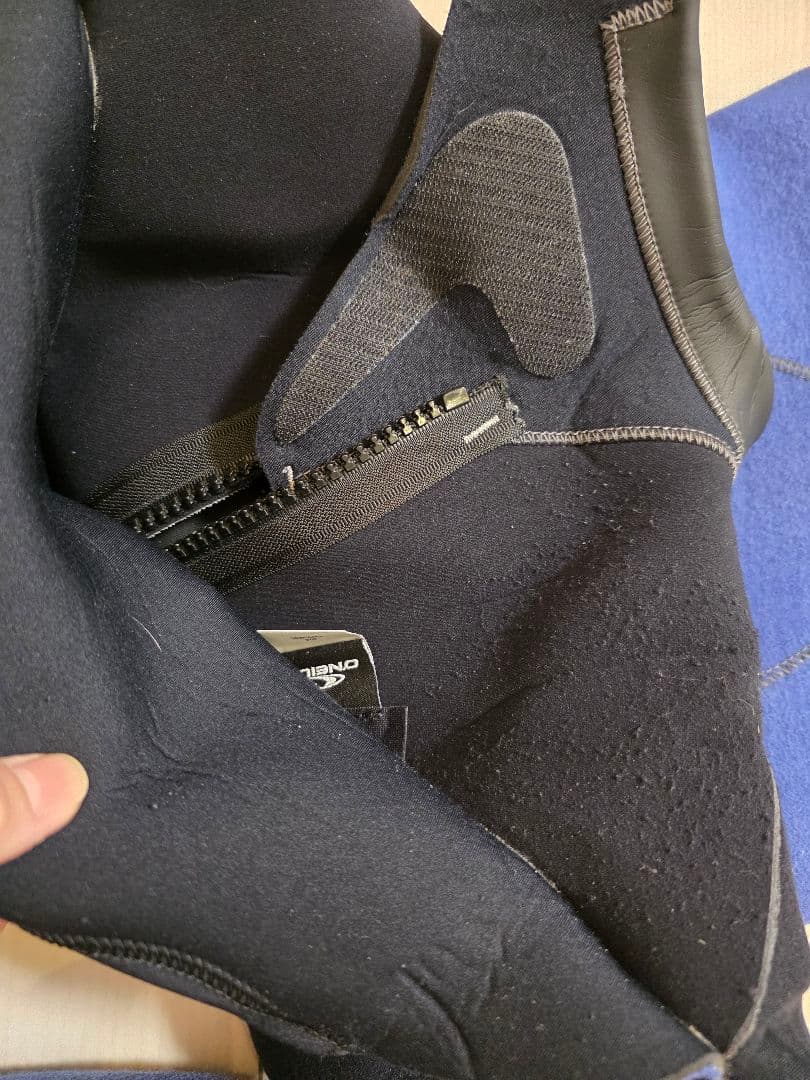 O'NEILL 5mm3mm 冬用ウェットスーツ