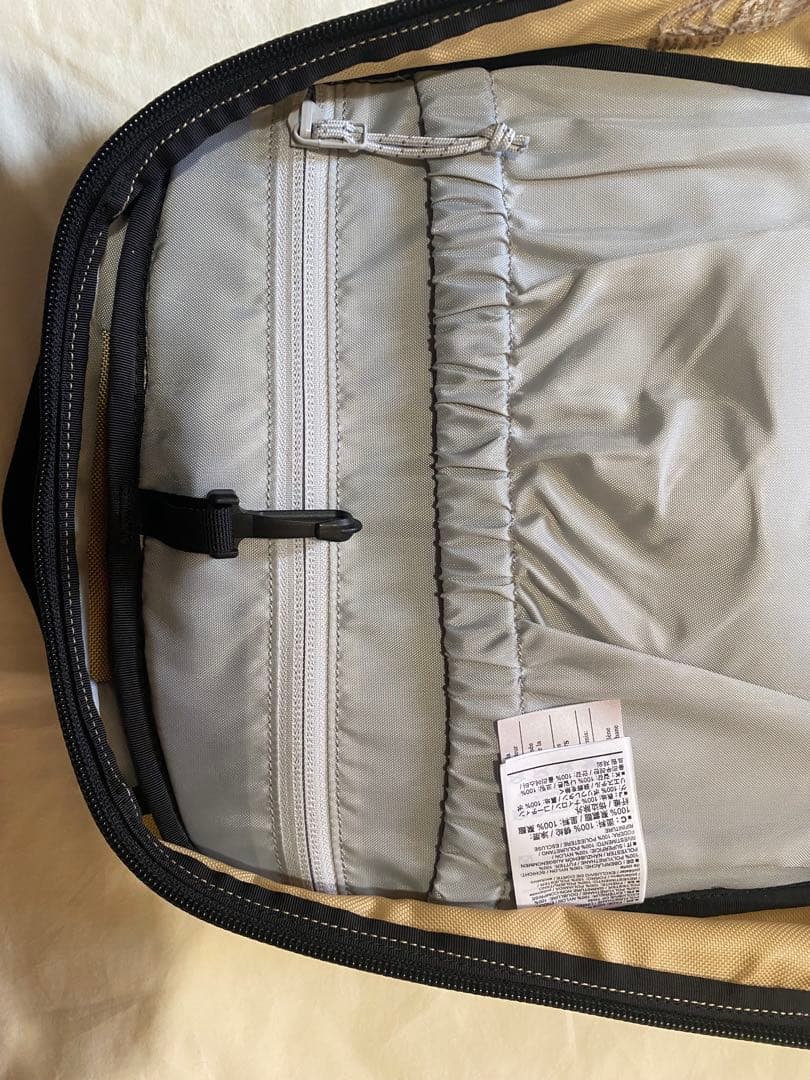 Arc’teryx × beams boy 別注 mantis 26 ivory