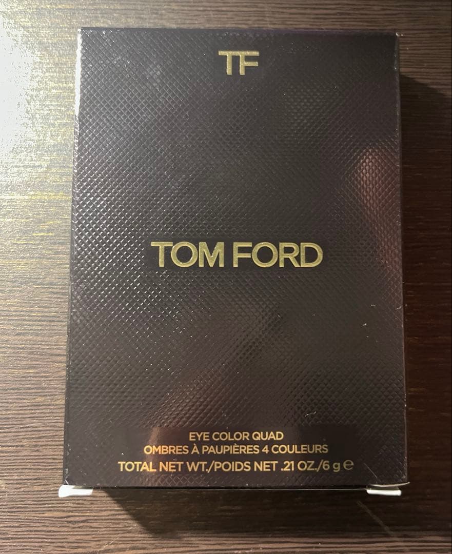 トムフォード　アイカラークォード 04Aサスピション　アイシャドウパレット