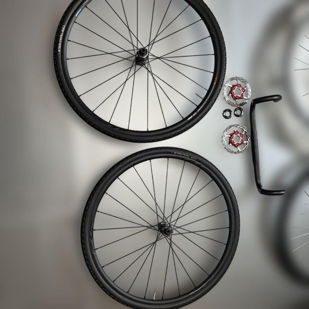 シクロクロスで使用シマノホイール前後2セット多数おまけ付き