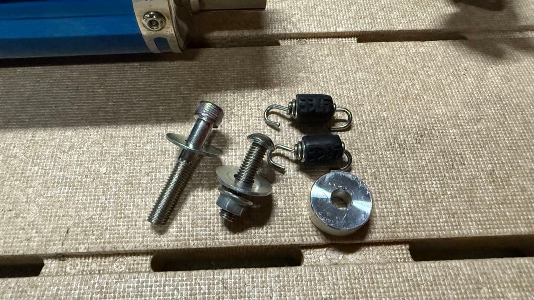 スズキGSX-R125 YOSHIMURA サイクロンマフラーチタンブルーカバー