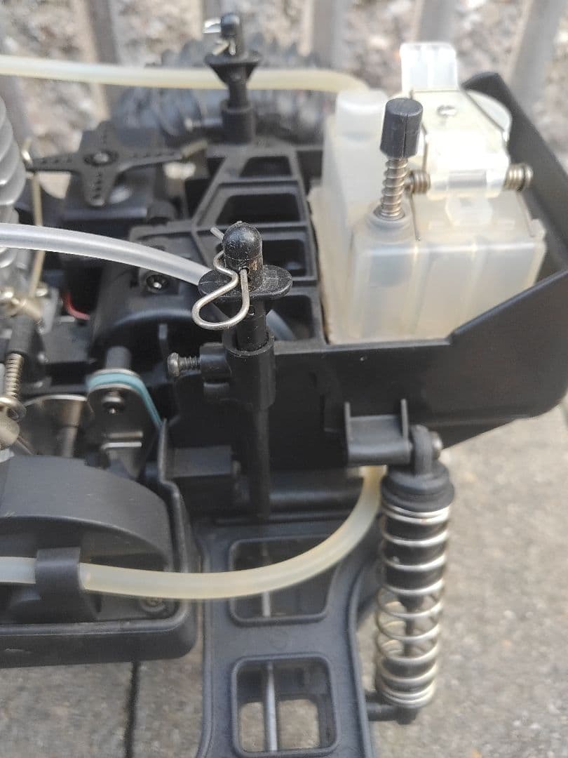 ラジコン　エンジンバギーカー　中古品