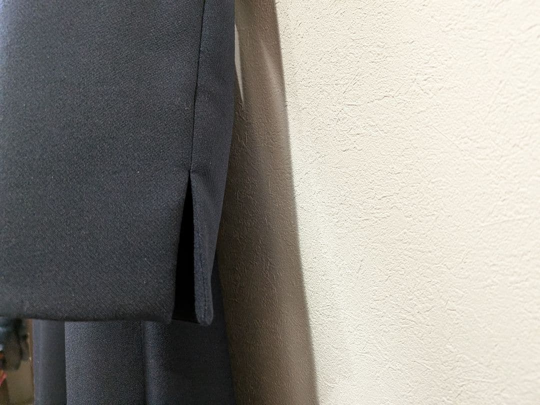 COLUMN　襟付きシェイプワンピース