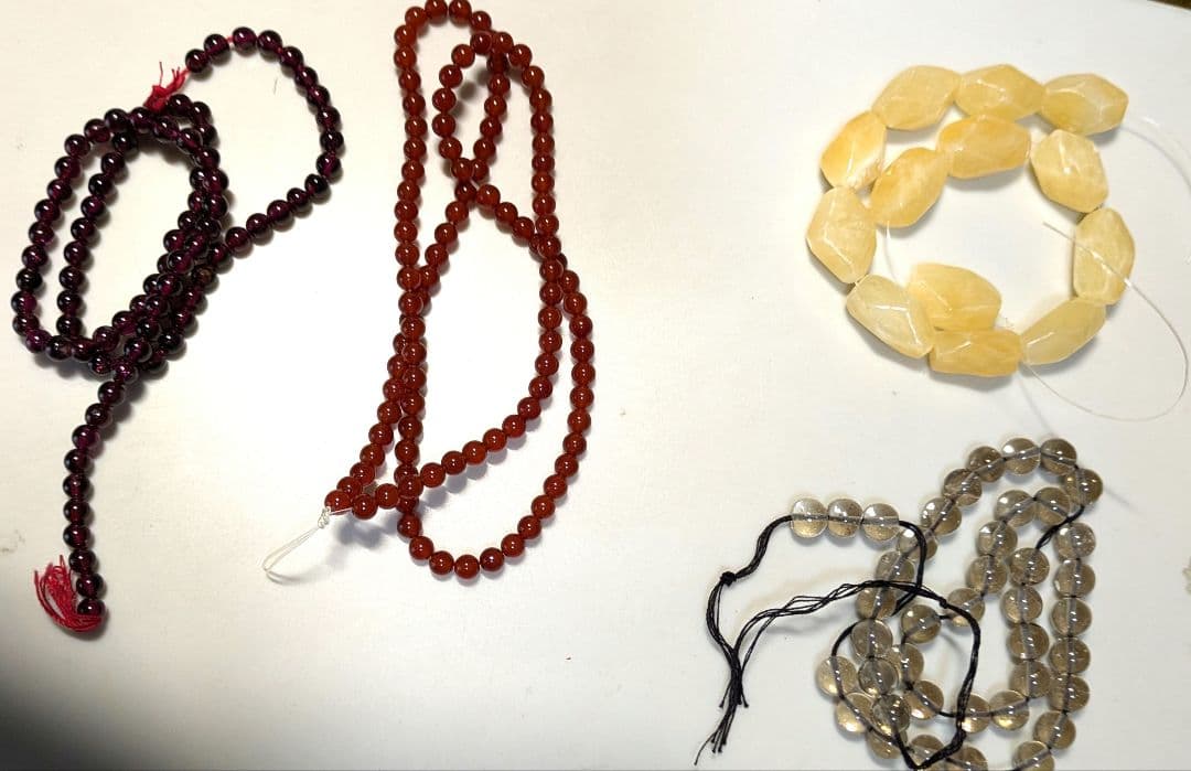 ●いくらです●（666）ペリドットファセットカット　2連　42㌢　…他