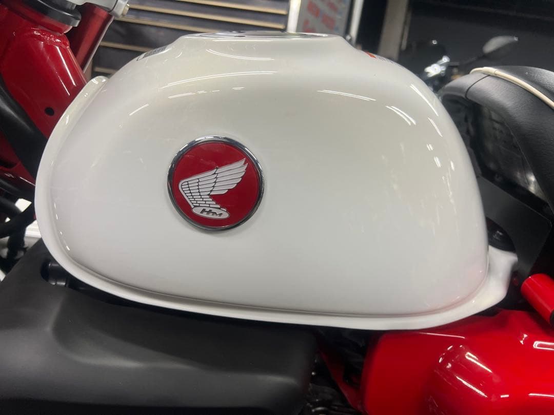 モンキー125 JB05ー**** から取り外し　新品タンク　傷なし