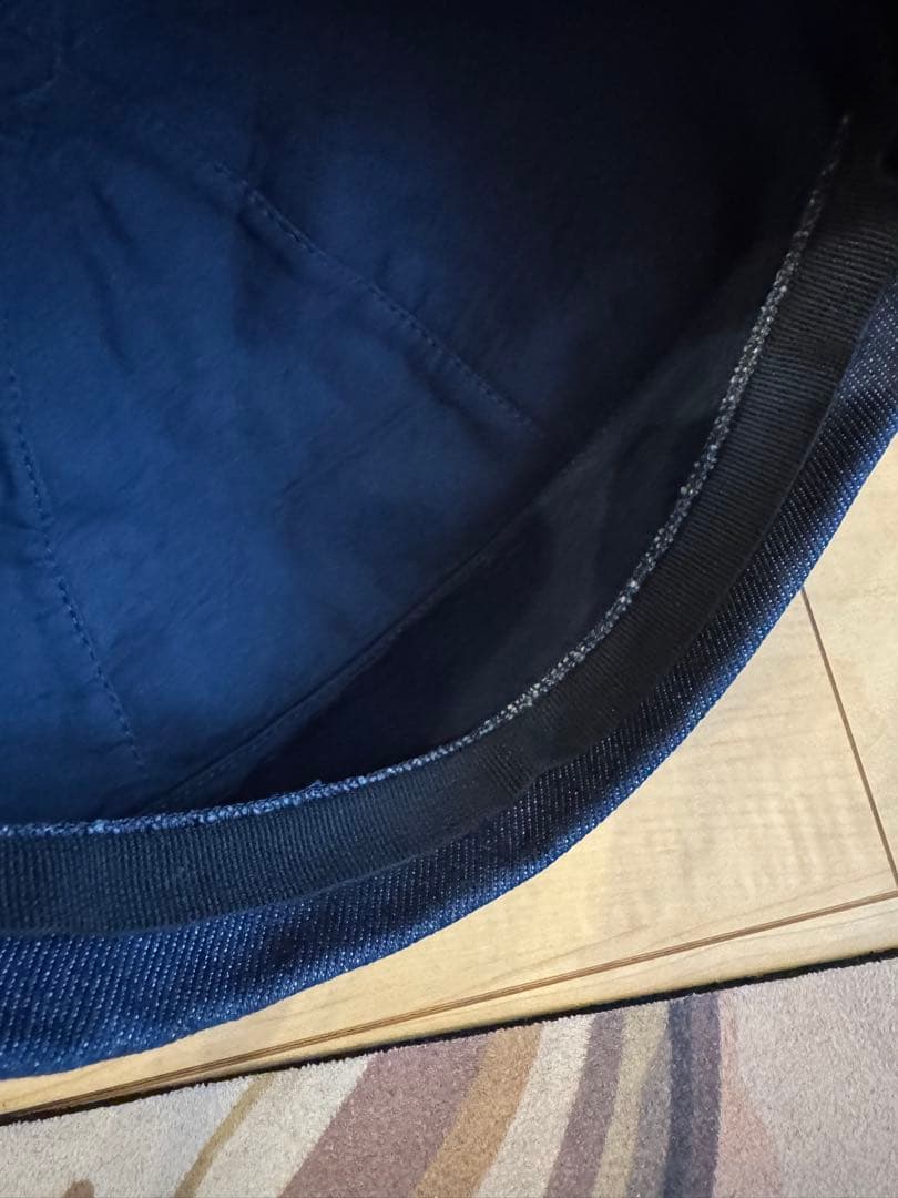 Dior ダークブルー ベレー帽