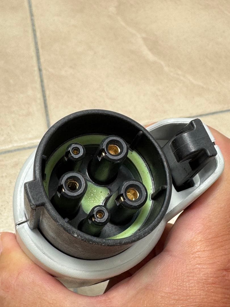  純正　充電ケーブル　#2