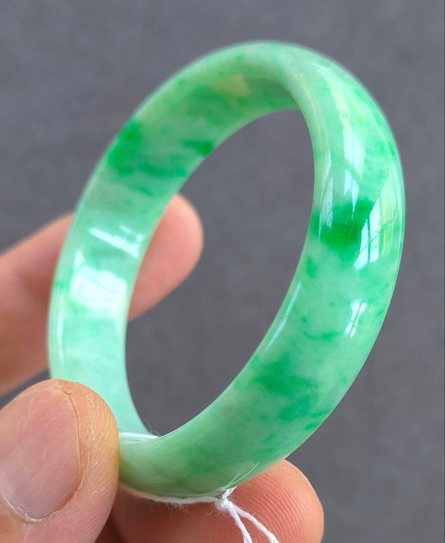 あ〜きゃん♬ 【日本鑑別書付】ミャンマー産本翡翠の貴妃バングルとリング2点