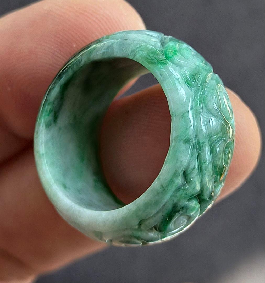 あ〜きゃん♬ 【日本鑑別書付】ミャンマー産本翡翠の貴妃バングルとリング2点