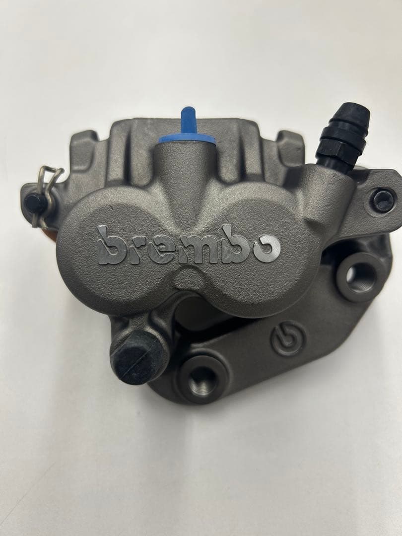 エバテックハンターカブ125 リアブレーキキャリパー 取り付けブラケット付き