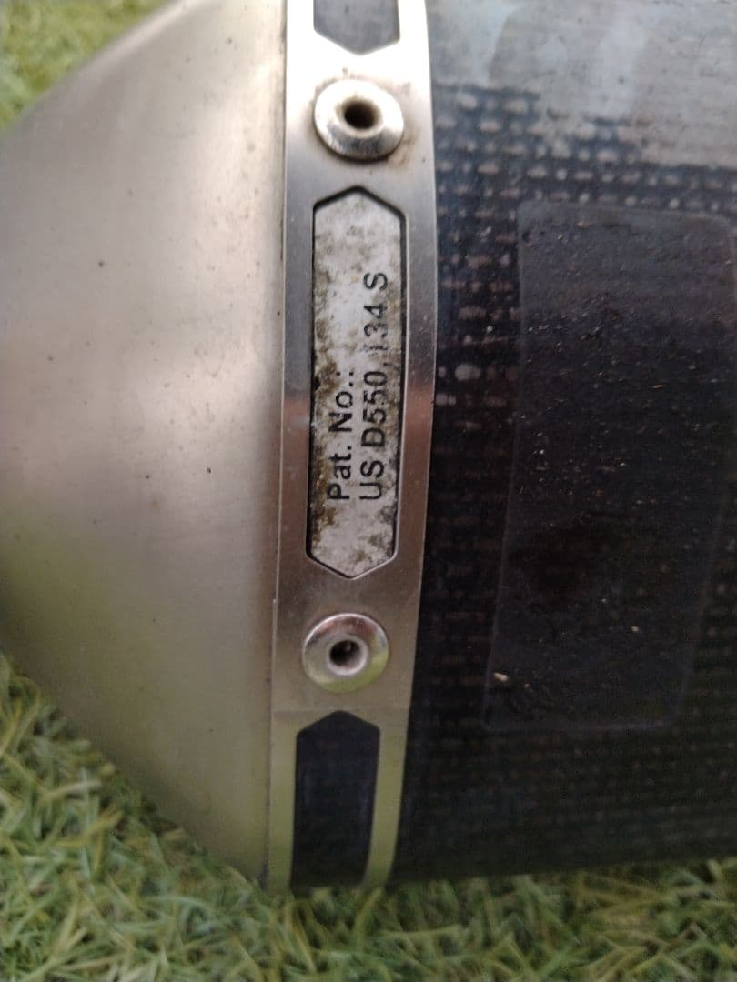 ＦＺ-１Akrapovič カーボンファイバーチタン マフラー　アクラポビッチ