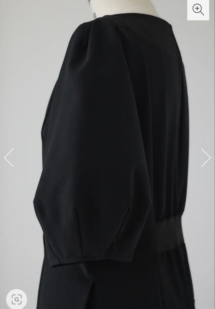 n　美品　リムアーク Boat neck all in one