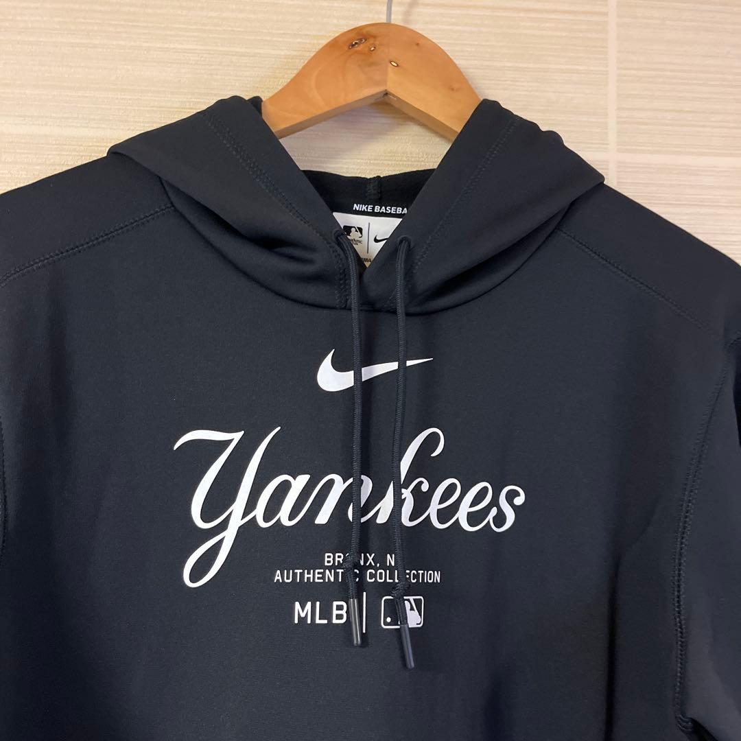 Nike Yankees フード付きスウェットシャツ