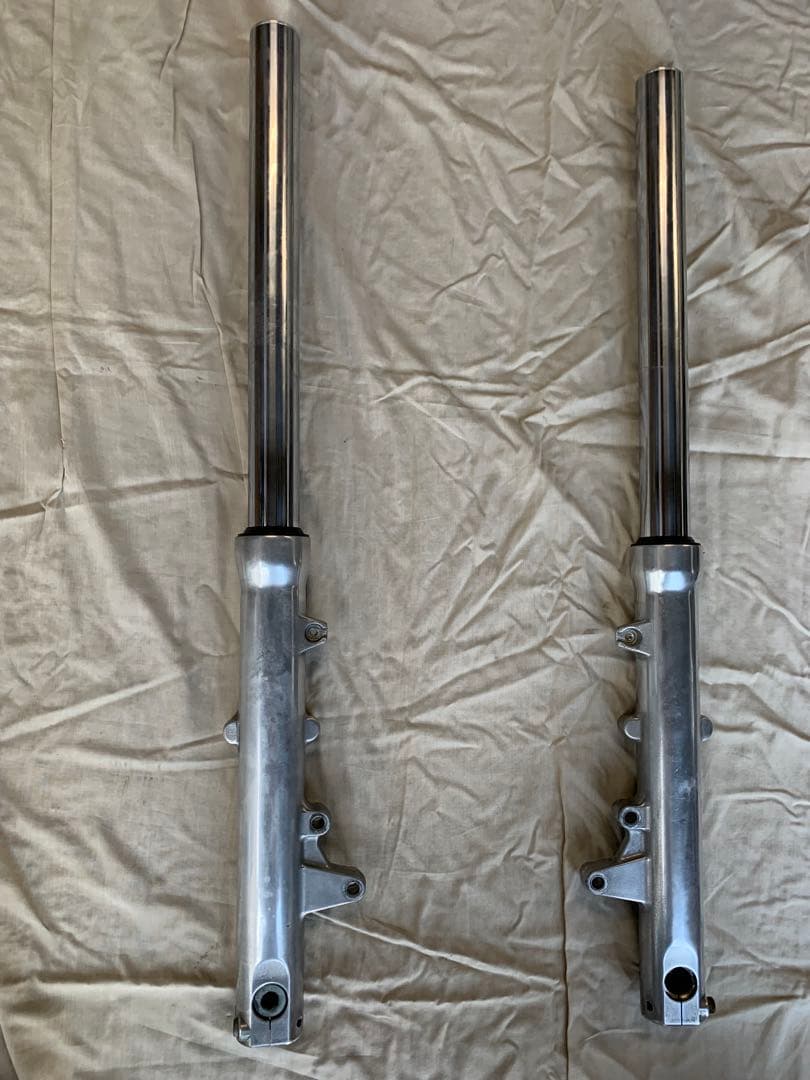 ゼファー1100　フロントフォーク