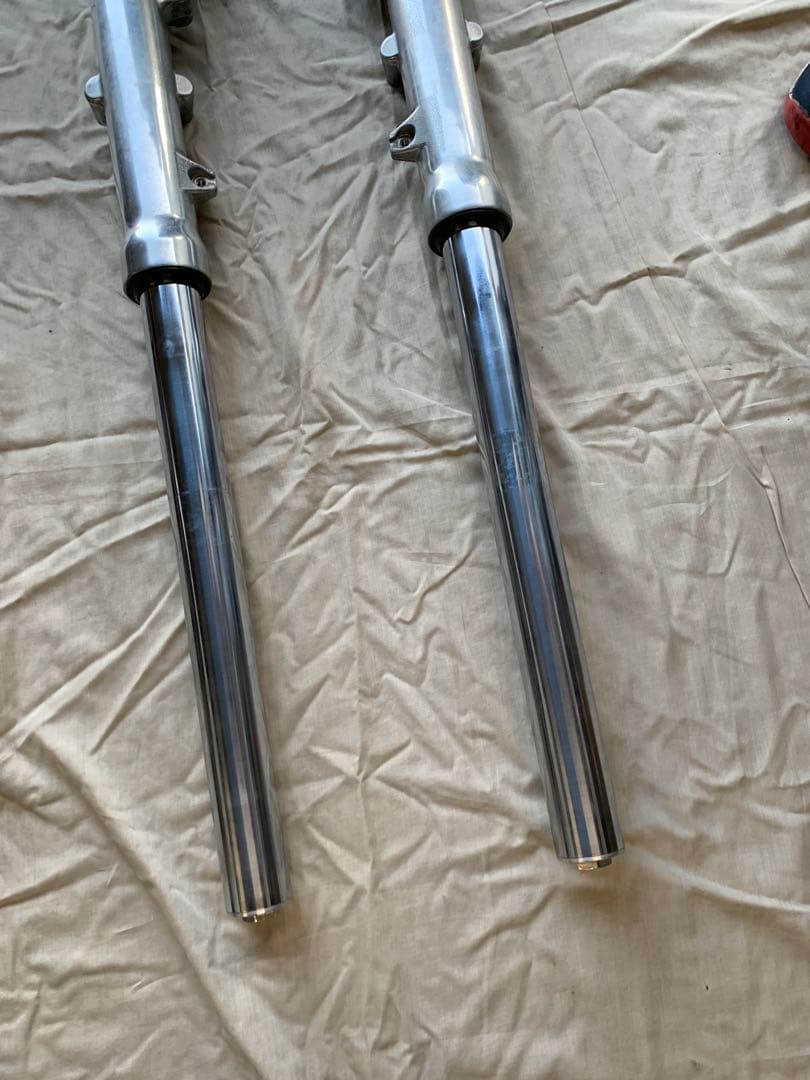 ゼファー1100　フロントフォーク