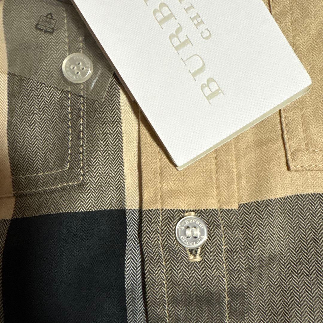 新品　バーバリー　チルドレン　シャツ　8Y 120〜130cm