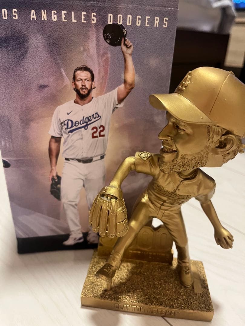 【ゴールド仕様】カーショー　3000奪三振記念ボブルヘッド