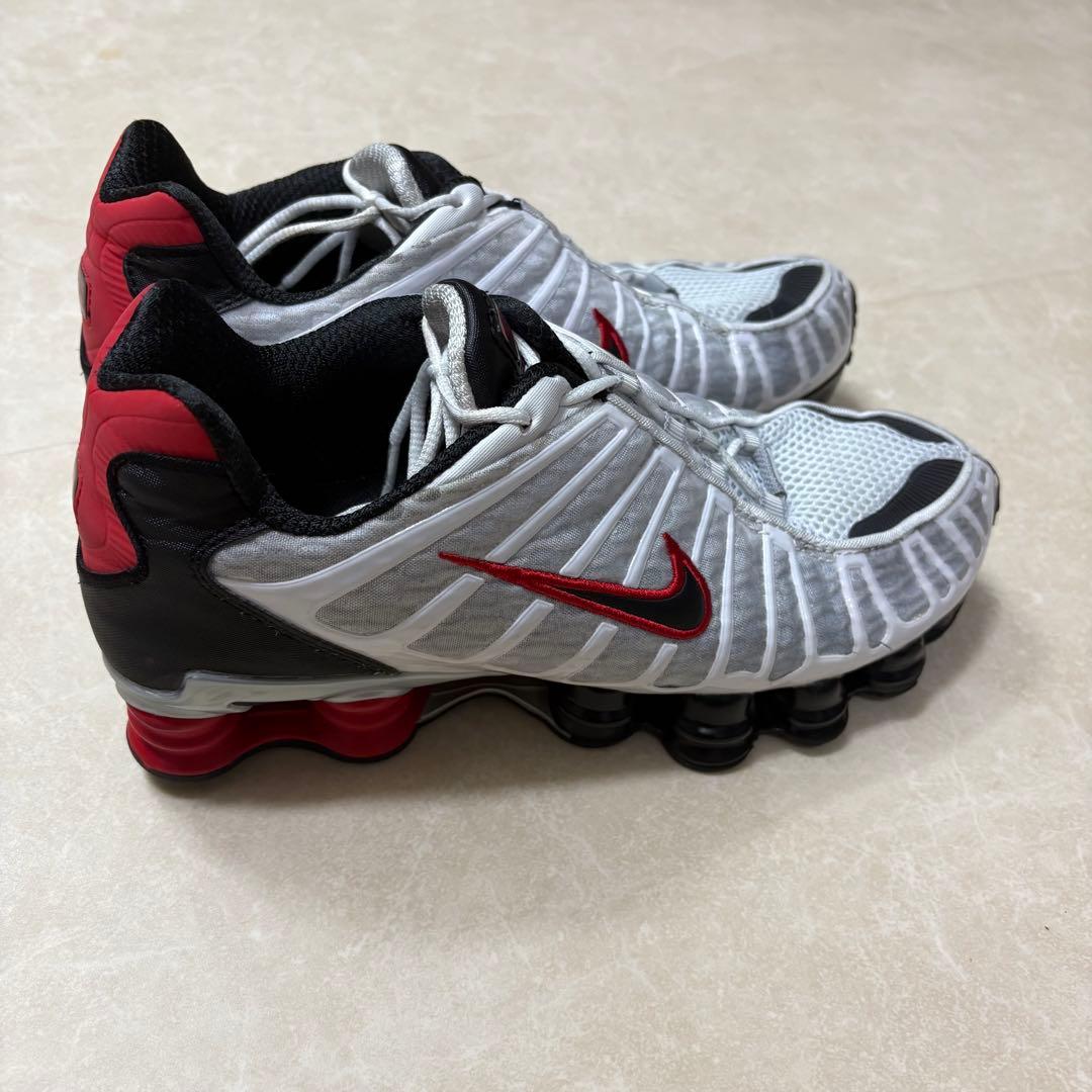 0*1様 Nike Shox TL