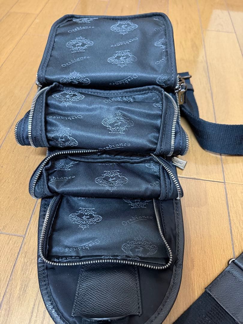 【トリさん】オロビアンコ　SOLO PER TE　ボディバッグ