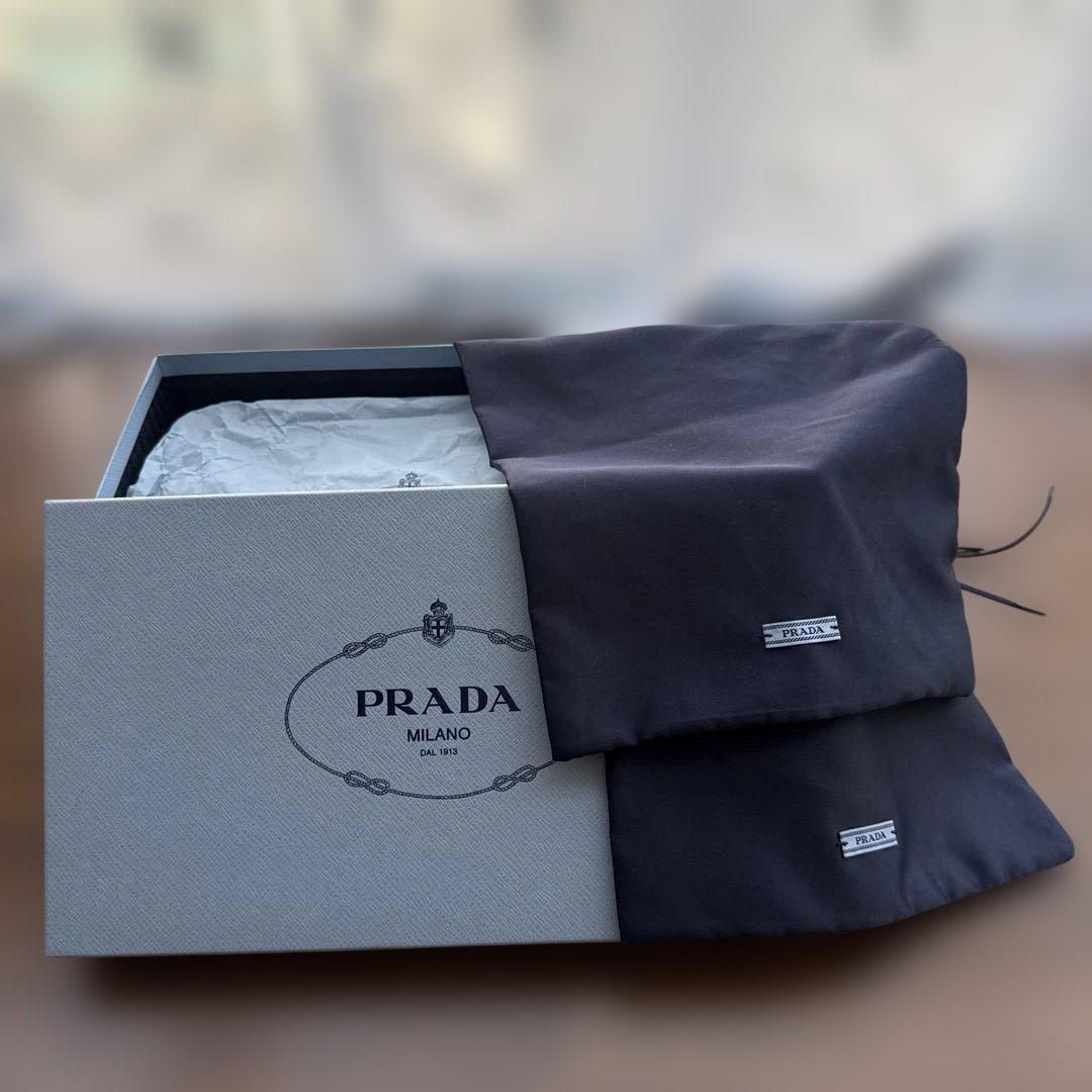 PRADA ブラック フラットシューズ 38