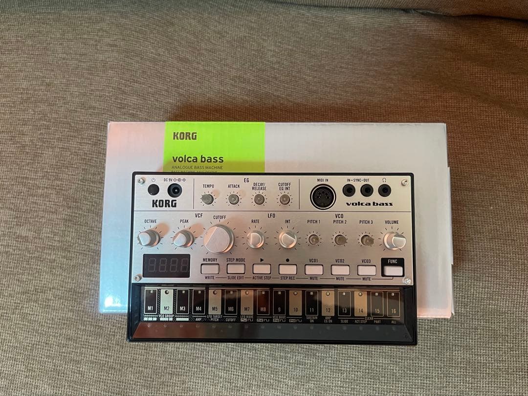 KORG volca bass シンセサイザー