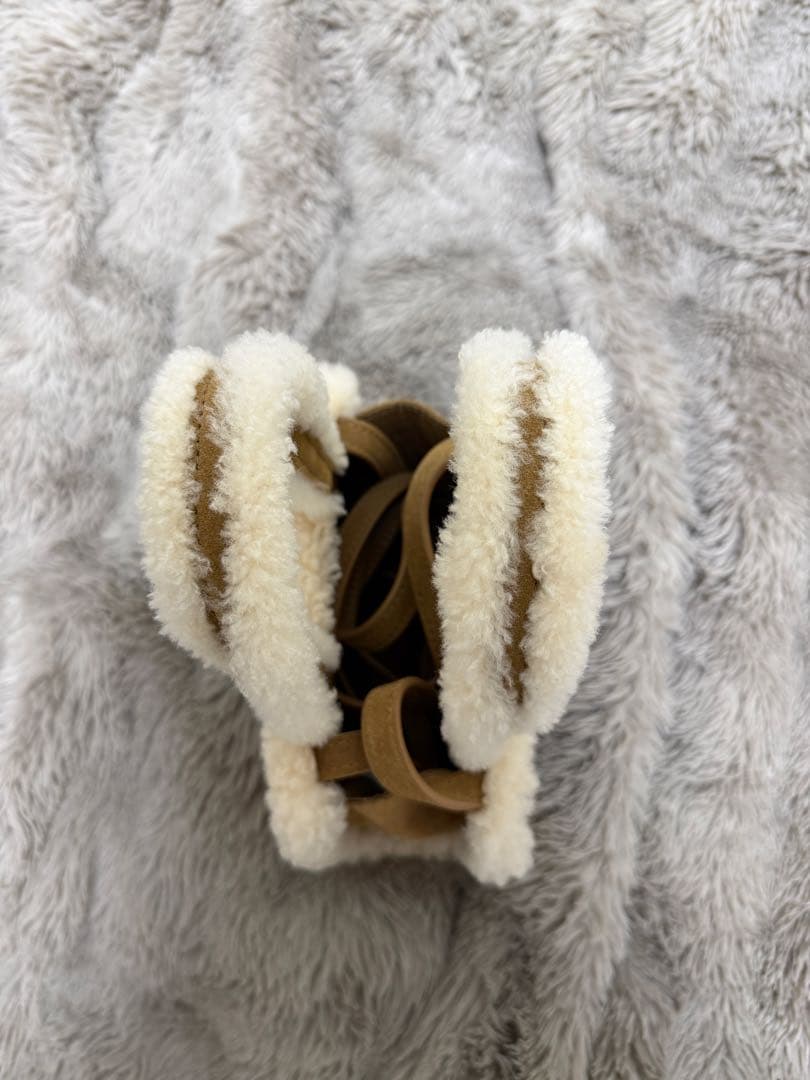 ✴︎大人気Ugg×Telfar コラボショルダーバッグ