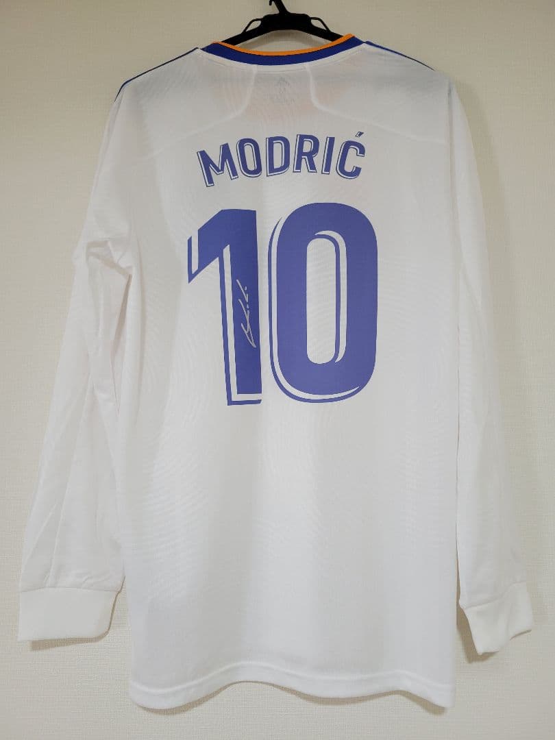 モドリッチ レアルマドリード icons サイン入り ユニフォーム 証明書 長袖