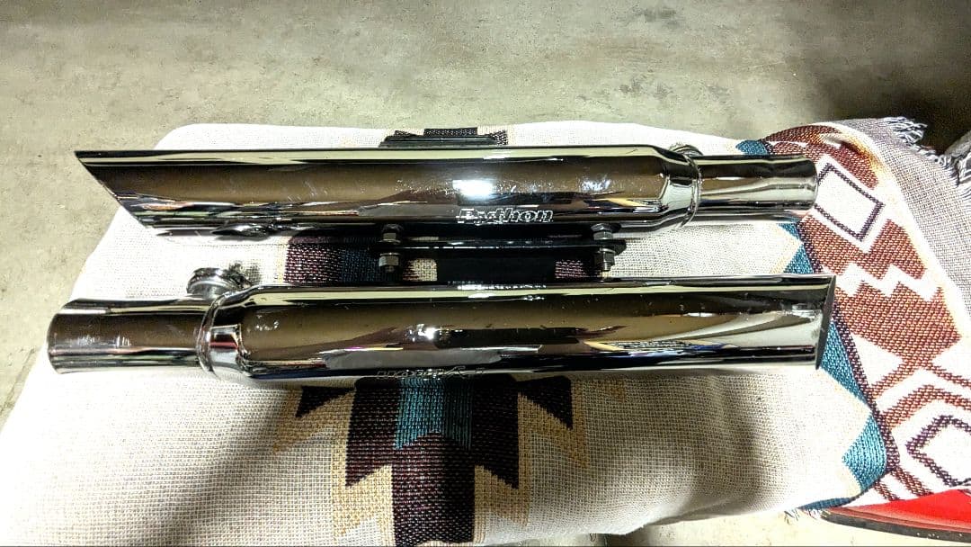 Pythonスリップオンマフラー ハーレースポーツスター用